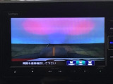 【バックカメラ】運転が苦手な方も車庫入れラクラクです!ギアをリバースに入れれば自動的に切り換わりますので、面倒な操作は不要です♪狭い駐車場もお車を傷つけず安心ですね!