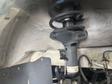 当店では下廻りの錆の状態を重視して仕入れしており、こちらのお車もご覧のように錆が少なくきれいです!