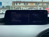 車線から逸脱する可能性があるとき、ハンドル操作をアシストすることで車線からの逸脱回避をサポートします。