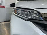 明るくて長寿命のLEDヘッドライト採用