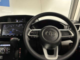 使いやすく運転しやすいレイアウトの運転席周り。