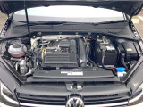 4気筒2気筒可変機能(ACT)付き直噴ターボのTSIエンジンを搭載。低速トルクが太く、スムースかつパワフルな加速が魅力です。