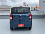 バックビューです。後方車両に点滅して急ブレーキを知らせる【エマージェンシーストップシグナル】を装備!
