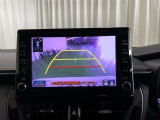 ガイドラインで車両間隔をつかみやすくなっています。バック時に見づらい場所や狭い駐車場で便利です♪