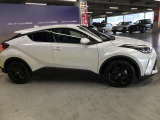 エンジンルーム、室内、クリーニング済みです。厳選したお車を屋内展示場にて展示中☆車両品質には自信がございます!ぜひ一度ご来店ください!!