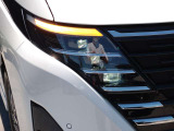対向車がいてもハイビームを維持できるアダプティブLEDヘッドライトを装備。車速に応じてハイビームの自動配光を維持して、常に視認性の高い状態が維持されます。
