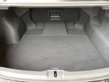 普段のお買い物や通勤、送迎等に十分な荷室スペースを確保しております。