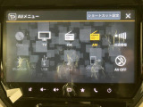 【9インチナビ】TV CD/DVD再生やBluetoothオーディオなど多彩なメディアに対応したメモリーナビを装備しています。
