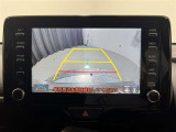 車庫入れも安心のバックモニター。