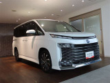 広々とした車内空間に優れた燃費性能。更にデザインも上質で人気のお車です!
