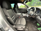 運転席シート廻りは使用感も少なく、良好な状態となっています。丁寧に使われていたことがよくわかりますね。
