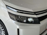 LEDヘッドライトです。デザイン性がよくとても明るいので、夜間の走行や悪天候でも安心です。しかも長寿命!