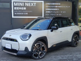 MINI ACEMANナノクホワイト/ブラックルーフ 5ドアよりも1周り大きく使いやすさと、維持費を抑えられるMINIのBEV!充電容量も54.2kWhと長距離運転も安心!電気自動車を少しでも気になっている方オススメです!