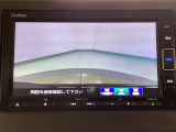 【バックカメラ】運転が苦手な方も車庫入れラクラクです!ギアをリバースに入れれば自動的に切り換わりますので、面倒な操作は不要です♪狭い駐車場もお車を傷つけず安心ですね!