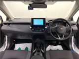 解放感のある運転席ビューです!部品の合わせや形状・質感の統一感など品質にこだわり、上質感を表現しています。