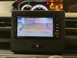 モニターガイドが付いているのでショッピングなどの狭い駐車場や車庫入れなどの時もしっかりと確認しながらバックができるので安心してお出かけできますよ。