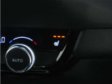 ◆シートヒーター装備◆寒い季節にピッタリなのが、このシートヒーター!寒い季節もシートヒーターが体を温めてくれます。寒い季節もドライブが楽しくなります。