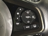 【アダプティブ・クルーズ・コントロール】予め設定した車速内でクルマが自動的に加減速。 前走車との適切な車間距離を維持しながら追従走行し、高速道路でのドライバーの疲労を軽減してくれる嬉しい機能付♪