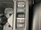 セレクターノブの下に、異なる加速感を楽しめるドライブモードスイッチがついています。一般道、スポーツ走行、エコ走行など、シーンに合わせて最適な加速感を楽しめるドライブモードスイッチです。