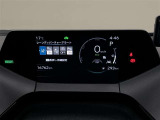 【トップマウントメーター】7インチディスプレイにミニマルなグラフィックメーターやLEDインジケーターを表示します。視線移動少なく表示が確認できる、運転に集中しやすい構成となっています。