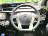 インテリアに合わせたデザインのステアリングは、運転される方のことも考え、運転しやすい形状、大きさです。是非一度、実際に触ってお確かめください。