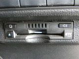 ナビ連動タイプのETC車載機です。ナビゲーションと連動してくれますのでカード未挿入を知らせてくれるなど便利な機能が追加されています。