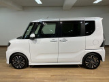 リヤドアは両側ともに電動スライドドアを採用!狭いスペースでも隣の車や壁などにあたる心配が低く、快適にお使い頂けます。