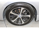 225/50R18タイヤ+純正18インチアルミホイール。