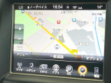 ●純正ナビ:一体感のあるナビは、高級感ある車内を演出してくれます。オーディオ機能も充実しておりますので、運転もより楽しめます♪