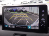 ◆◆バックカメラの画像です。ガイドラインがスムースな車庫入れをサポートいたします!車庫入れの安心感がアップしますね☆