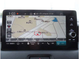 【ホンダコネクト対応ナビ】快適な操作性で、使える機能が満載!自動地図更新機能や24時間365日緊急サポート、スマートフォンを使ったドアロック解除・エンジン始動などといった便利な機能が搭載されています。