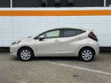 アクア  1.5 Z E-Four 4WD