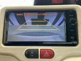 バックカメラ付きで後方の確認も安心です!スムーズな駐車・車庫入れをサポートいたします!