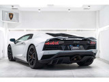 Bianco IsiBicolor S-trimDione Forged rims 20/21high gloss blackBrake calipers in orangeTransparent Engine BonnetExterior Style PackageFully electric and heated seatsRearCamera