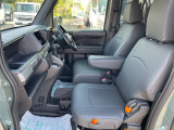 【助手席 】納車前には専門業者にてクリーニングを実施し綺麗な状態でお渡します!