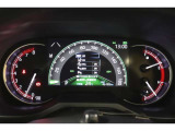 マルチインフォメーションディスプレイ付きのメーターです!エコ運転へ導く多彩な情報を表示してくれます。