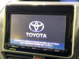 【大画面ナビ】人気の大型9インチナビを装備。存在感のある大画面はインパクト大!ナビ利用時のマップ表示は見やすく、テレビやDVDは臨場感がアップ!いつものドライブがグッと楽しくなります♪