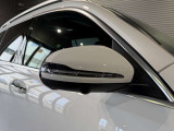 メルセデスの認定中古車「サーティファイドカー」には、最大100項目にも及ぶ点検・整備項目が設定されています>