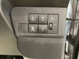 車両状態証明書修復歴の有無も一目瞭然。機能や内装・外装、走行距離、修復歴の有無をチェックし、クルマの状態を10段階にした車両状態証明書。数字や記号を使ってわかりやすく表示しています。