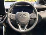 インテリアに合わせたデザインのステアリングは、運転される方のことも考え、運転しやすい形状、大きさです。是非一度、実際に触ってお確かめください。