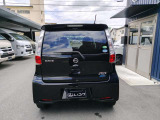 エクステリアに付きましても中古車輌ですから、経年劣化や使用感が見られますが、修復歴はございません。