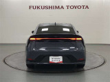 横一線にシャープな光を放つ、リヤコンビネーションランプ!特徴的な見た目で、後続車からの視認性を確保!