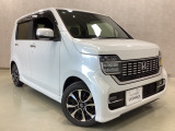 指定工場併設で末永く品質を保ちます。12ヶ月点検や車検はもちろんのこと、国家資格整備士によるお車のアドバイスも致します。