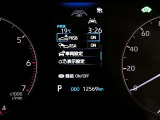 《ロードサインアシスト(RSA)》カメラで道路標識を認識。マルチインフォメーションディスプレイに表示します。標識の見逃し防止をサポートしてくれます!