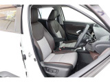 【トヨタ高品質CAR洗浄 『まるまるクリン』】 シート等の汚れ・エアコン内部・天井などに染み付いた臭いも根こそぎ消臭洗浄!ボディに付着している頑固な汚れ、ルームの油汚れを丁寧に洗浄コーティング!