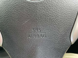 運転席側エアバックです。万が一の時に安心です