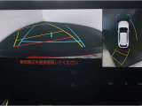 パノラミックビューモニター付きです。車両を上から見た様な映像を画面に表示。運転席からの目視だけでは見にくい、車両周辺の状況をリアルタイムでしっかり確認出来ます。