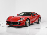 812 Superfastは当時フェラーリ史上最速のロードカーとしてリリースされ、そのエンジンは先代のF12を大きく上回る800馬力(カタログ値)を発揮します。