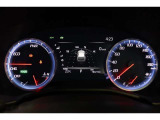 マルチインフォメーションディスプレイ付きのメーターです!エコ運転へ導く多彩な情報を表示してくれます。