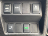 【パワーバックドア】スマートキーや運転席のボタンを押すだけでリアゲートが自動で開閉します!荷物を持っている時や、高い位置にあるバックドアを閉める際に便利な機能です♪